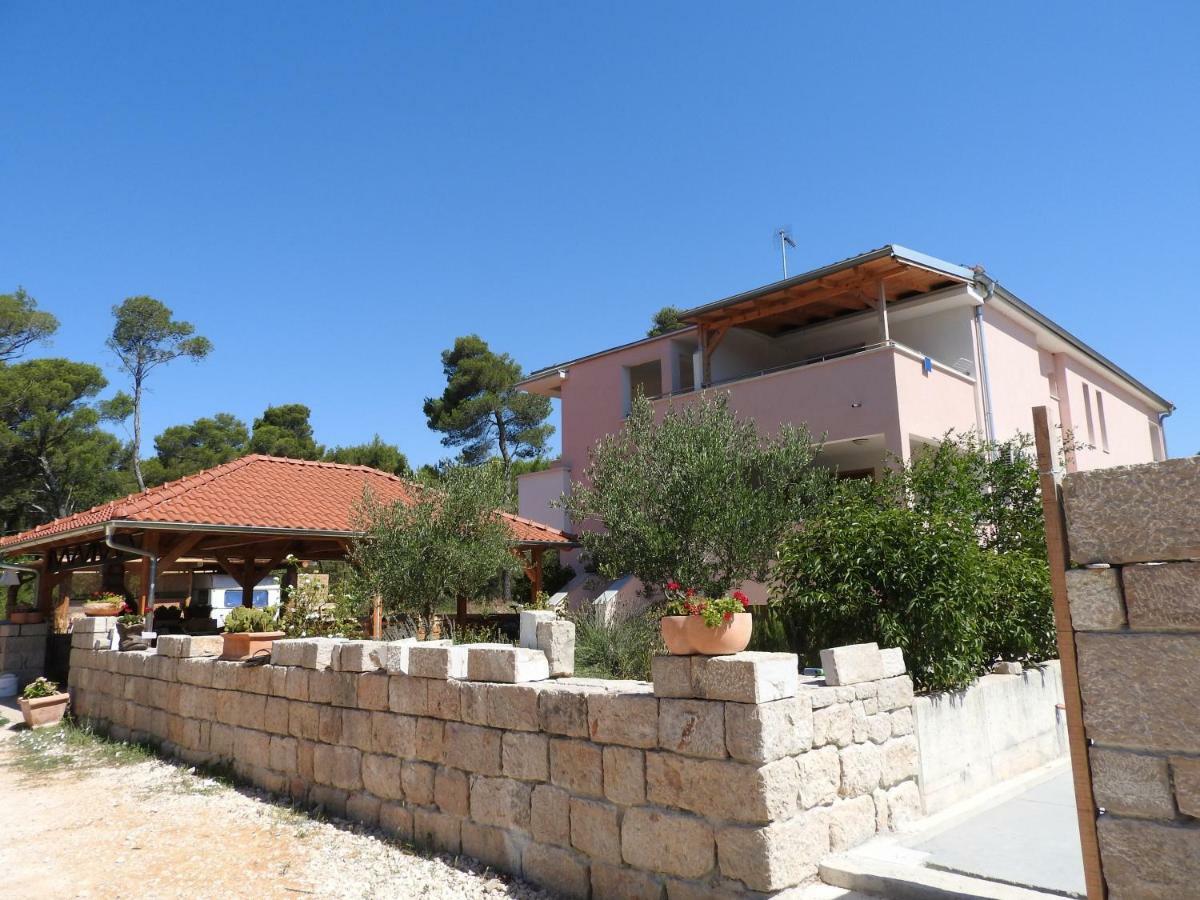 Villa Daria باكوشتاني المظهر الخارجي الصورة
